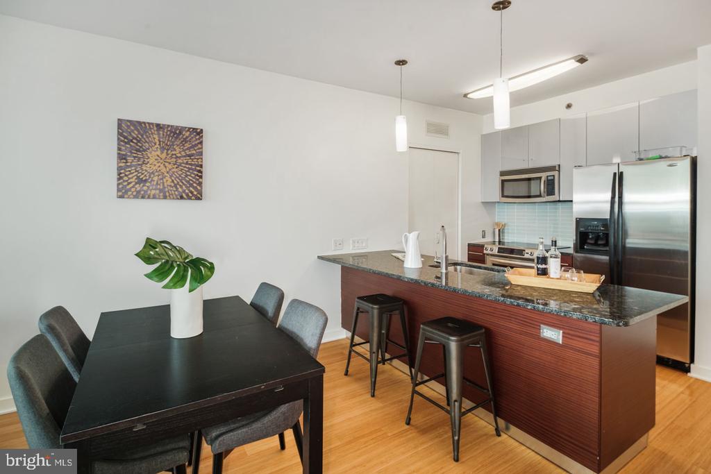 2101 MARKET STREET 2405