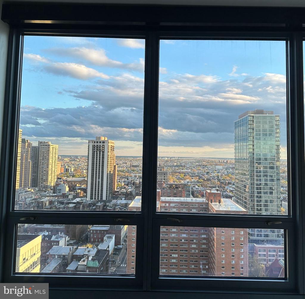 2101 MARKET STREET 2405