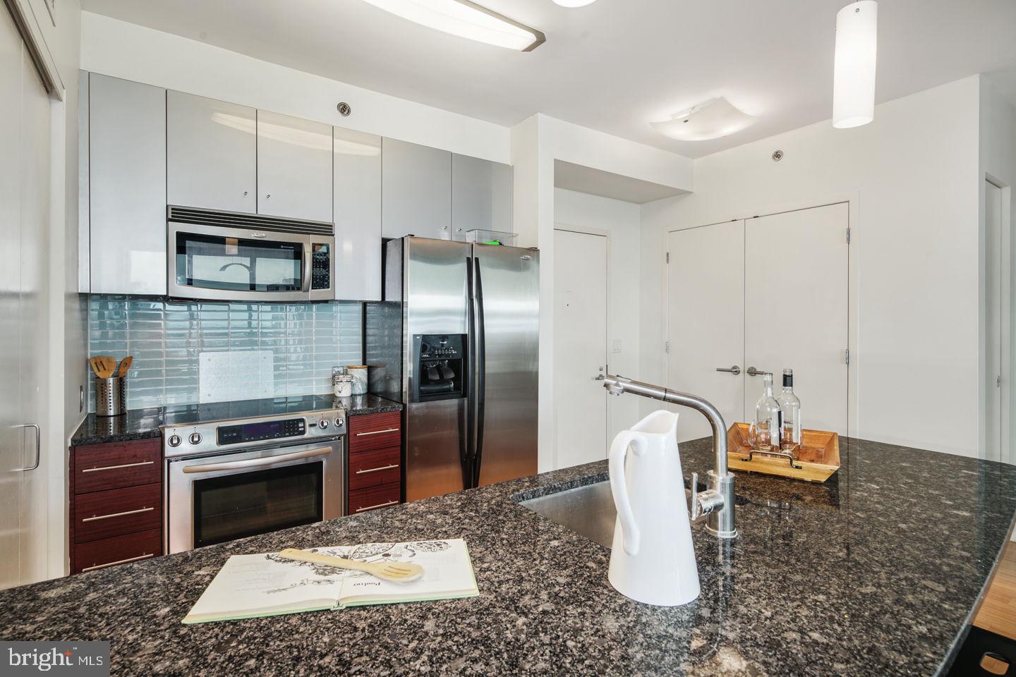 2101 MARKET STREET 2405