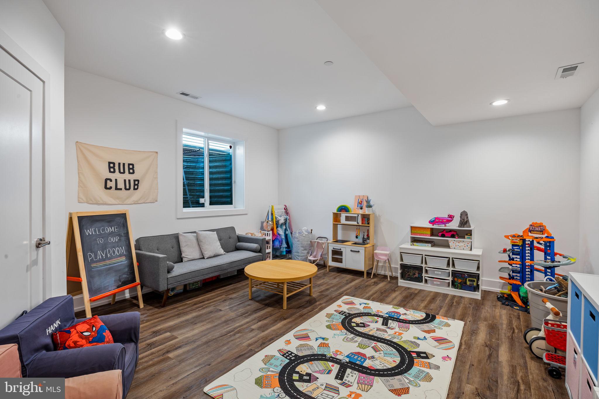 6707 CINNAMINSON COURT