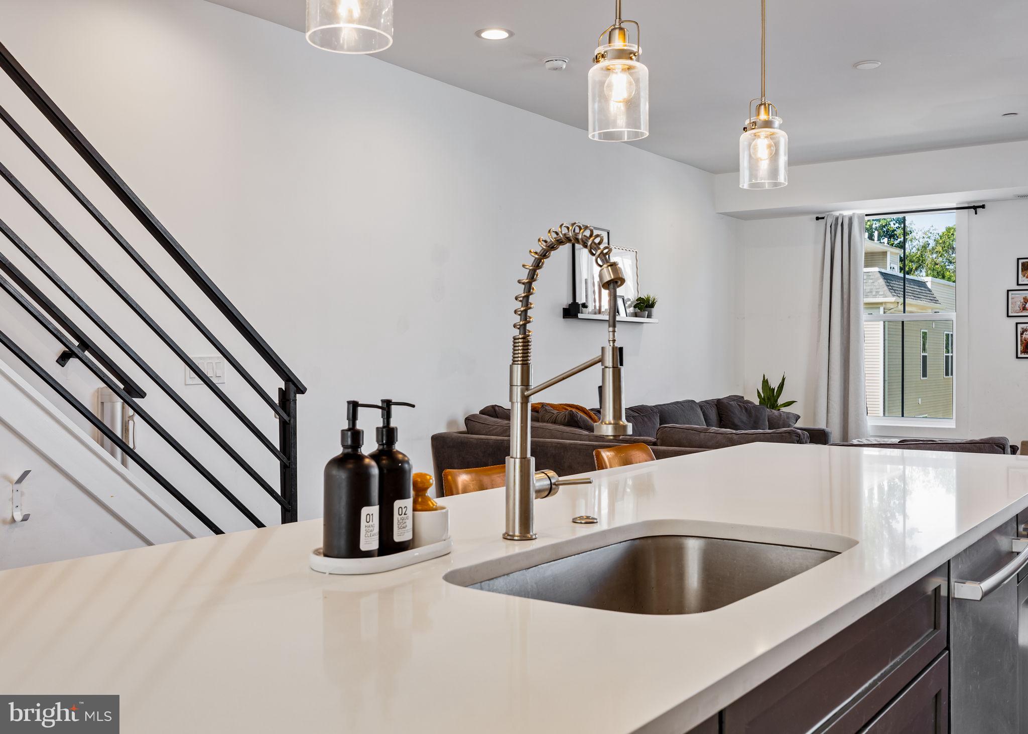 6707 CINNAMINSON COURT