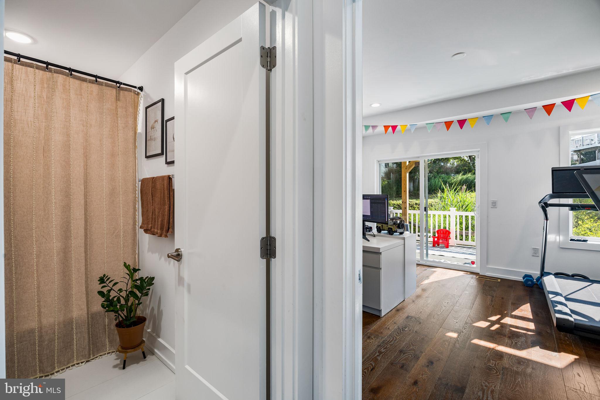 6707 CINNAMINSON COURT