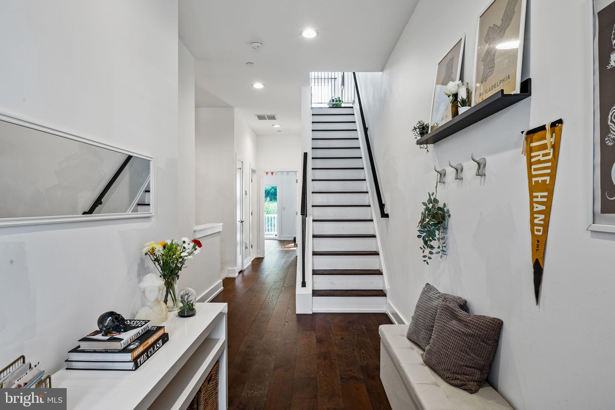 6707 CINNAMINSON COURT