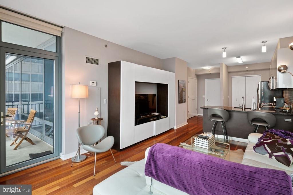 2101 MARKET STREET 00 2608