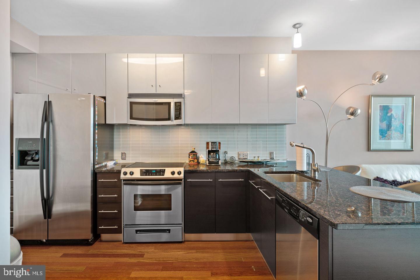 2101 MARKET STREET 00 2608