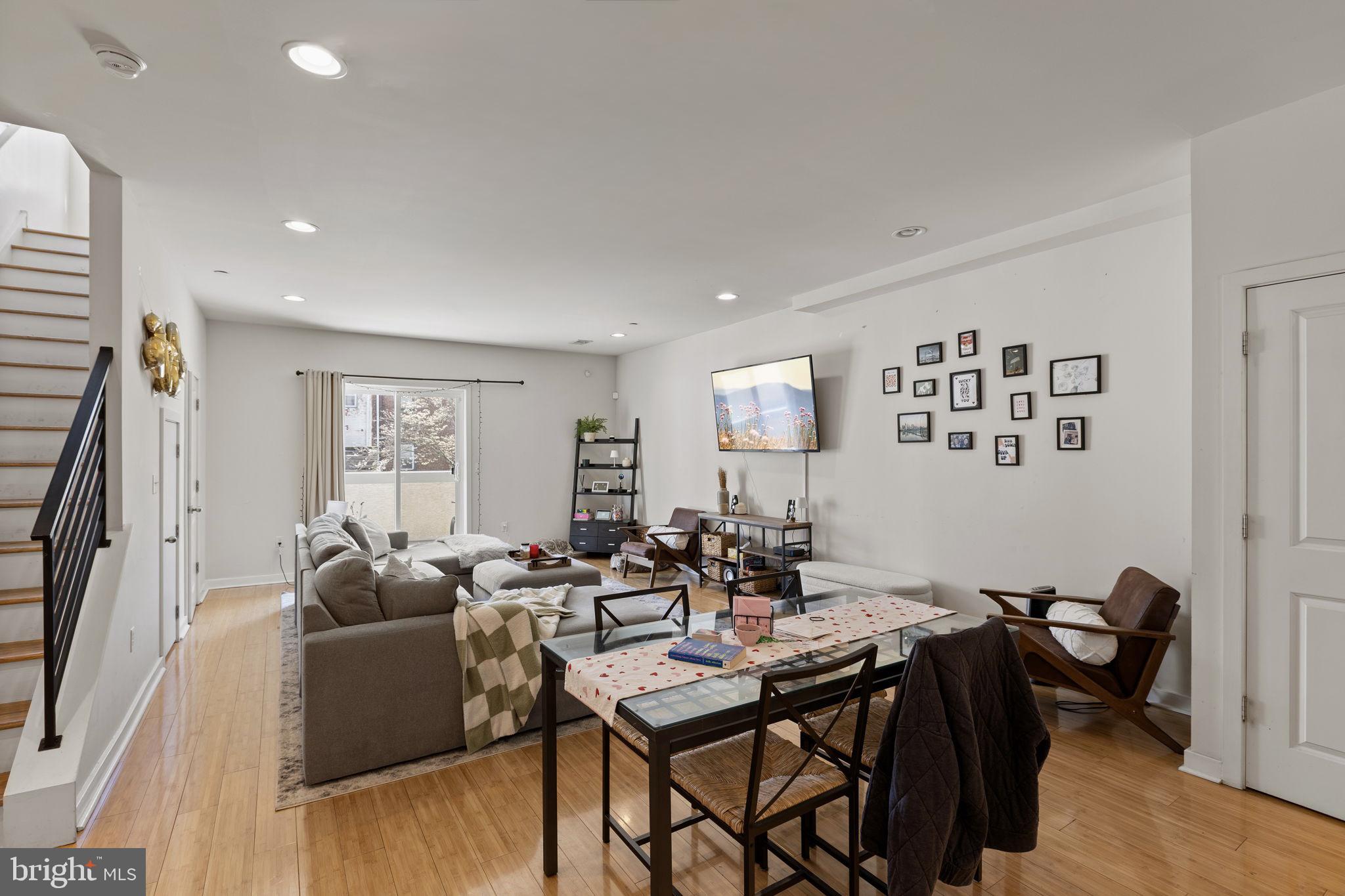 1307 S HANCOCK STREET