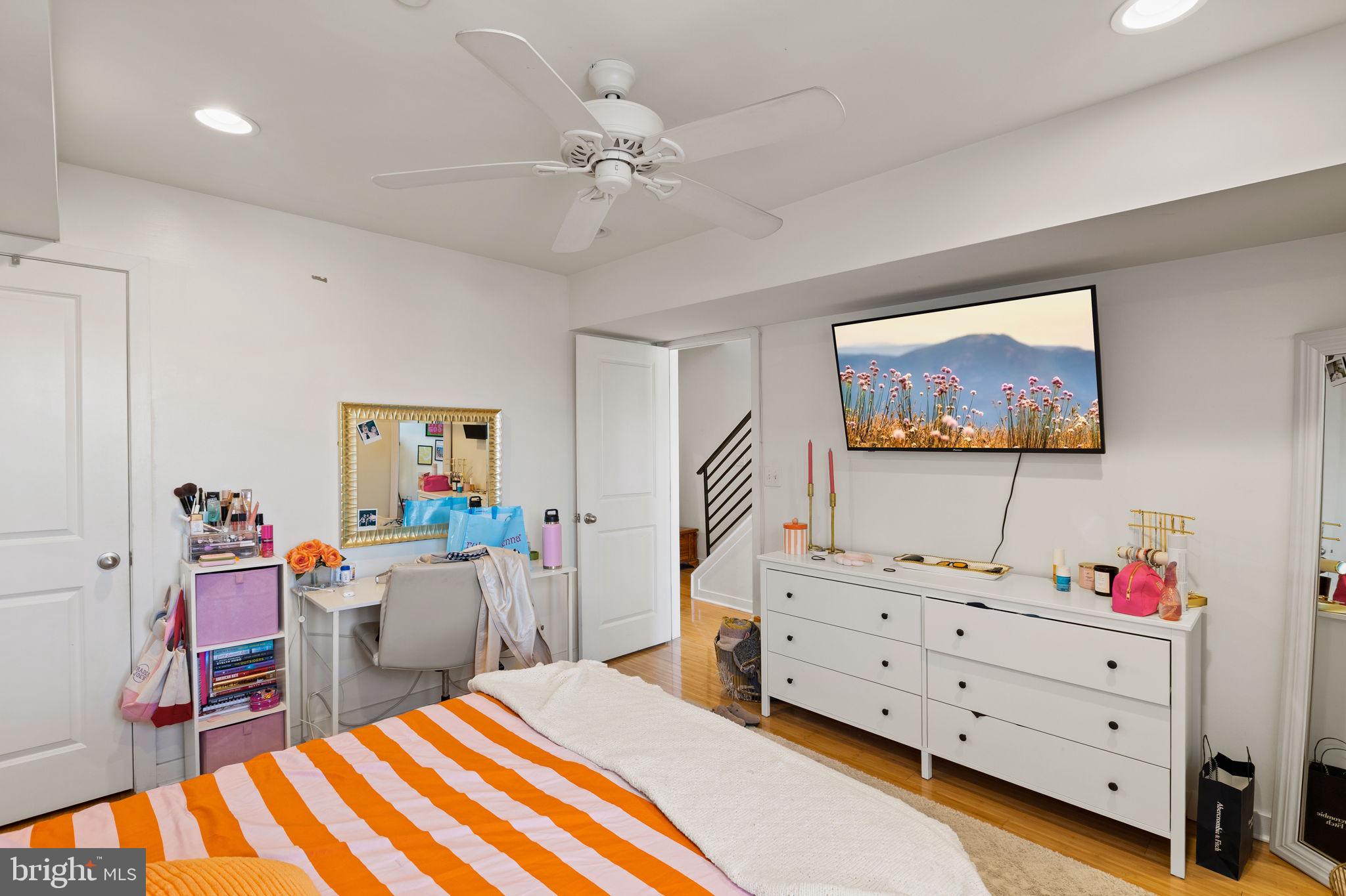 1307 S HANCOCK STREET