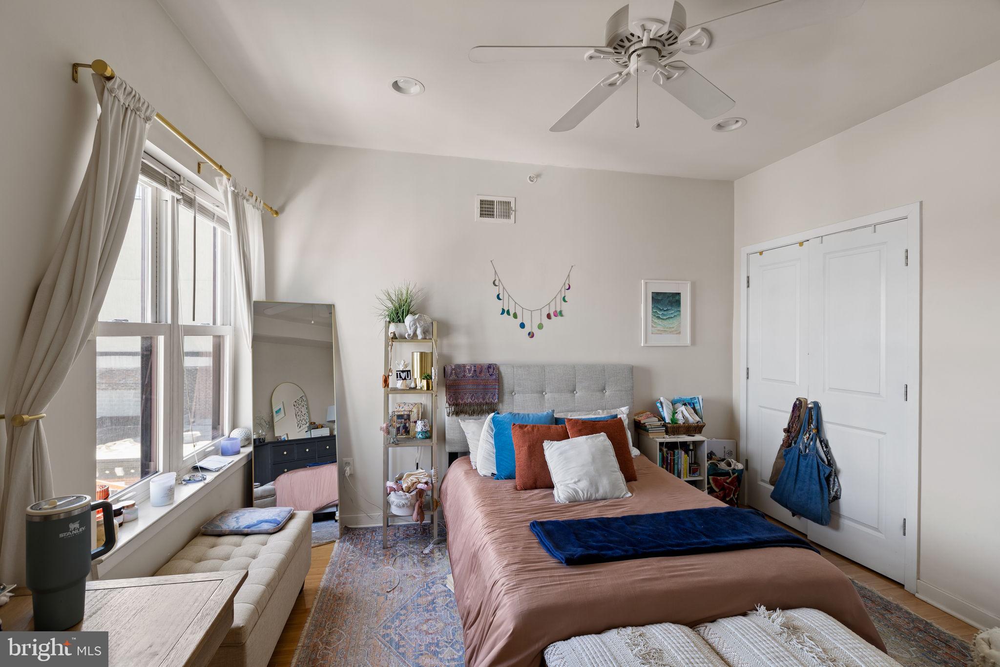 1307 S HANCOCK STREET