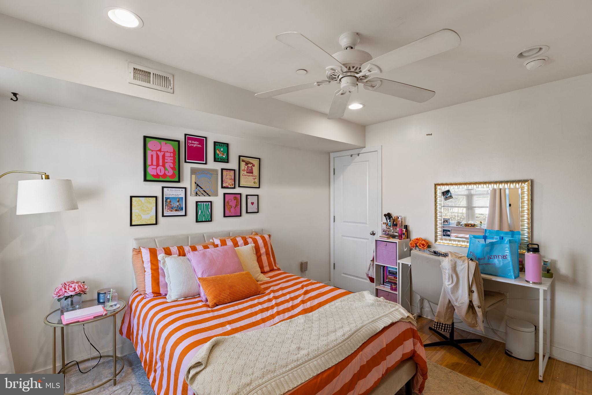 1307 S HANCOCK STREET