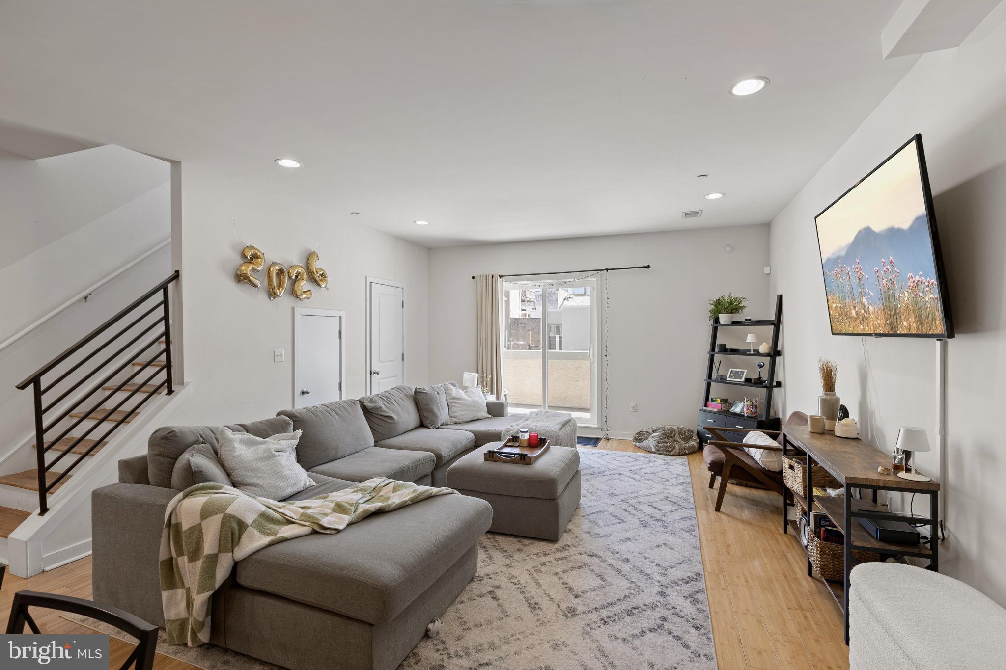 1307 S HANCOCK STREET