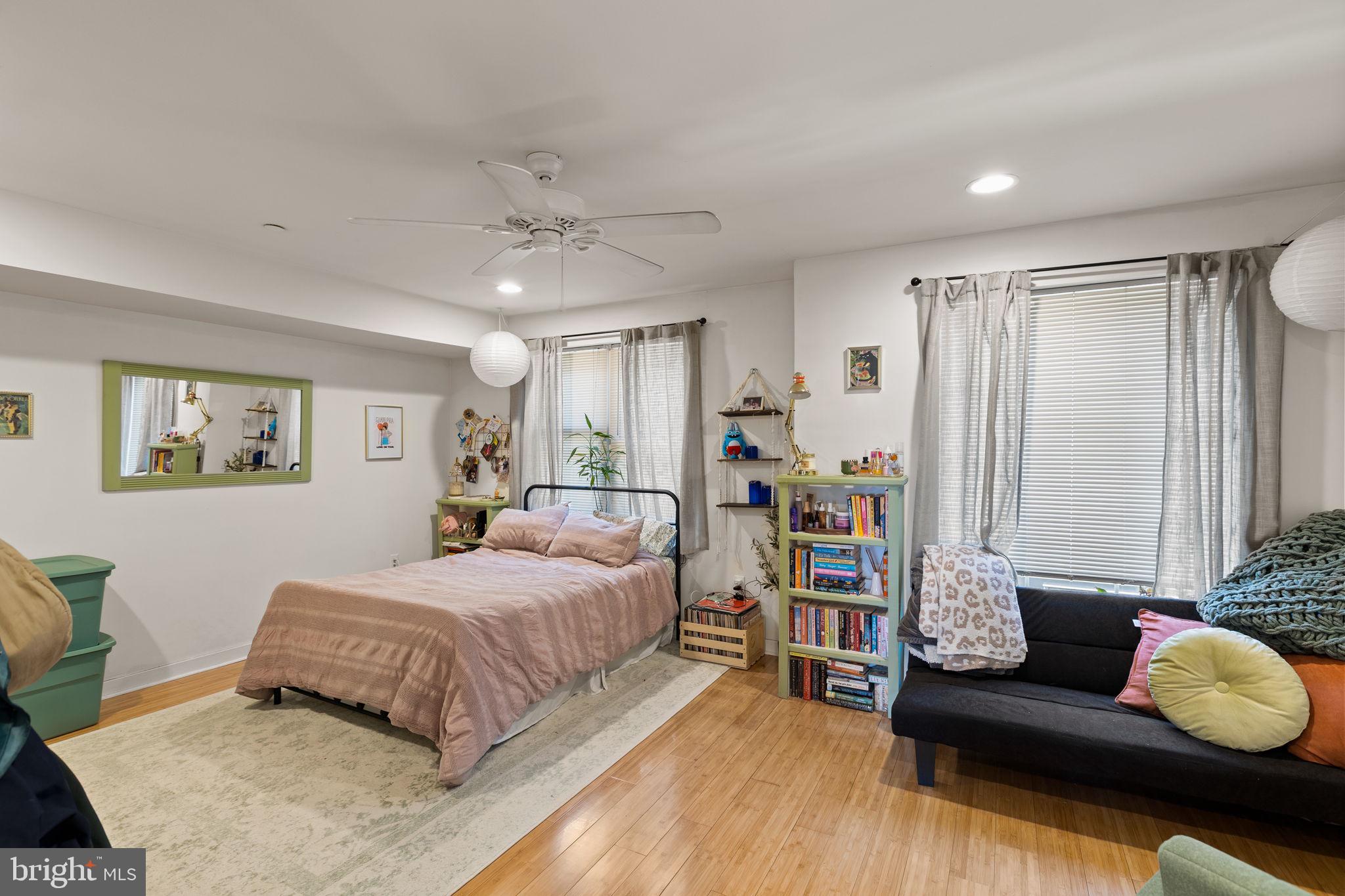 1307 S HANCOCK STREET