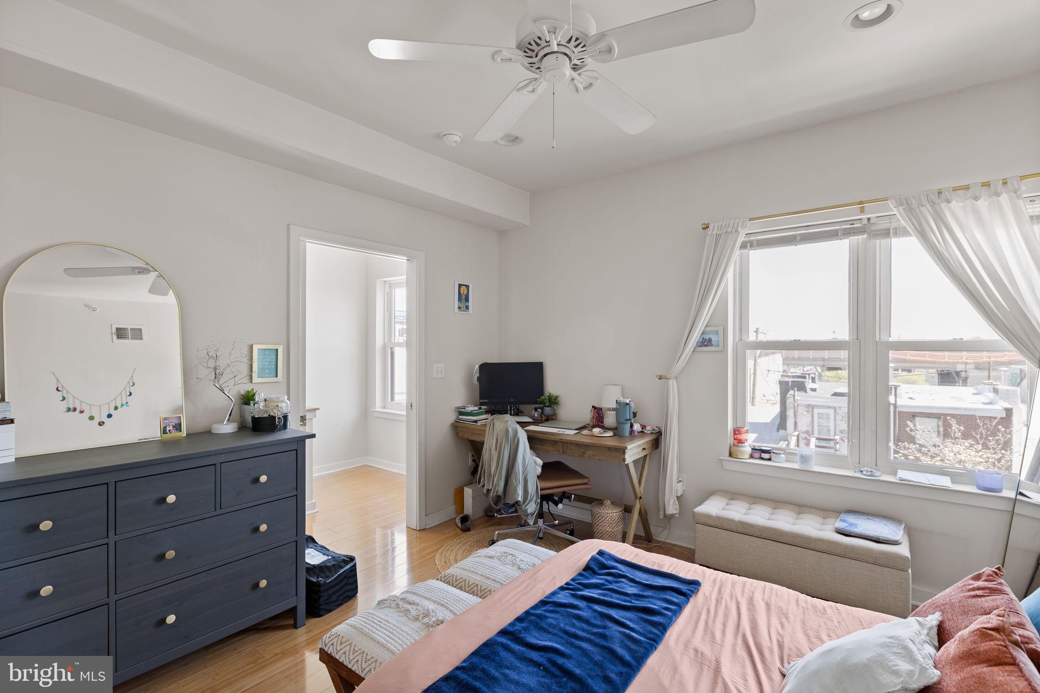 1307 S HANCOCK STREET