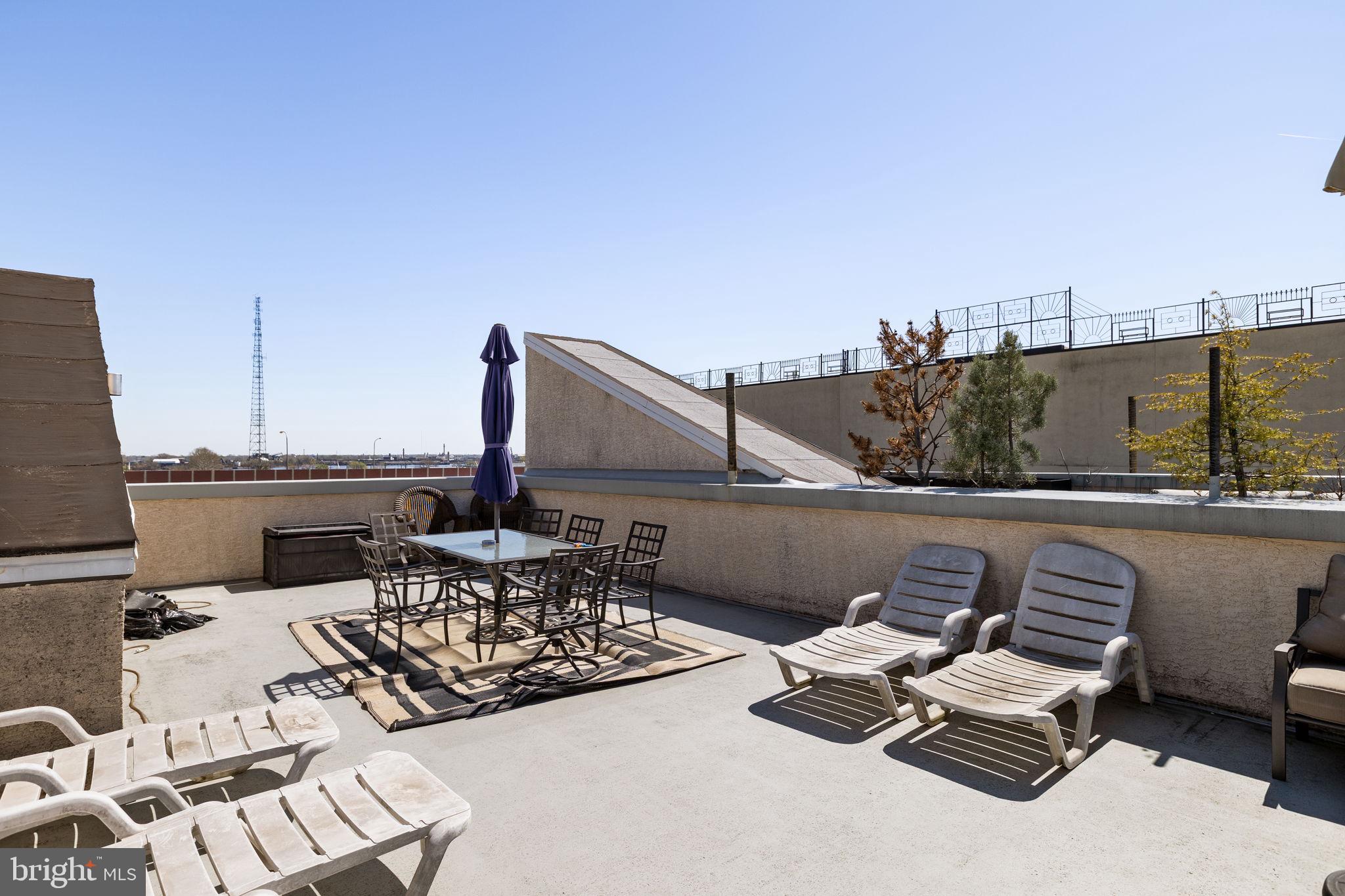 1307 S HANCOCK STREET