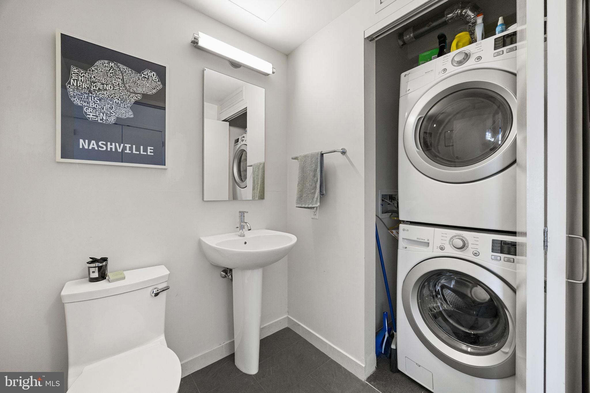 2101 MARKET STREET 2001