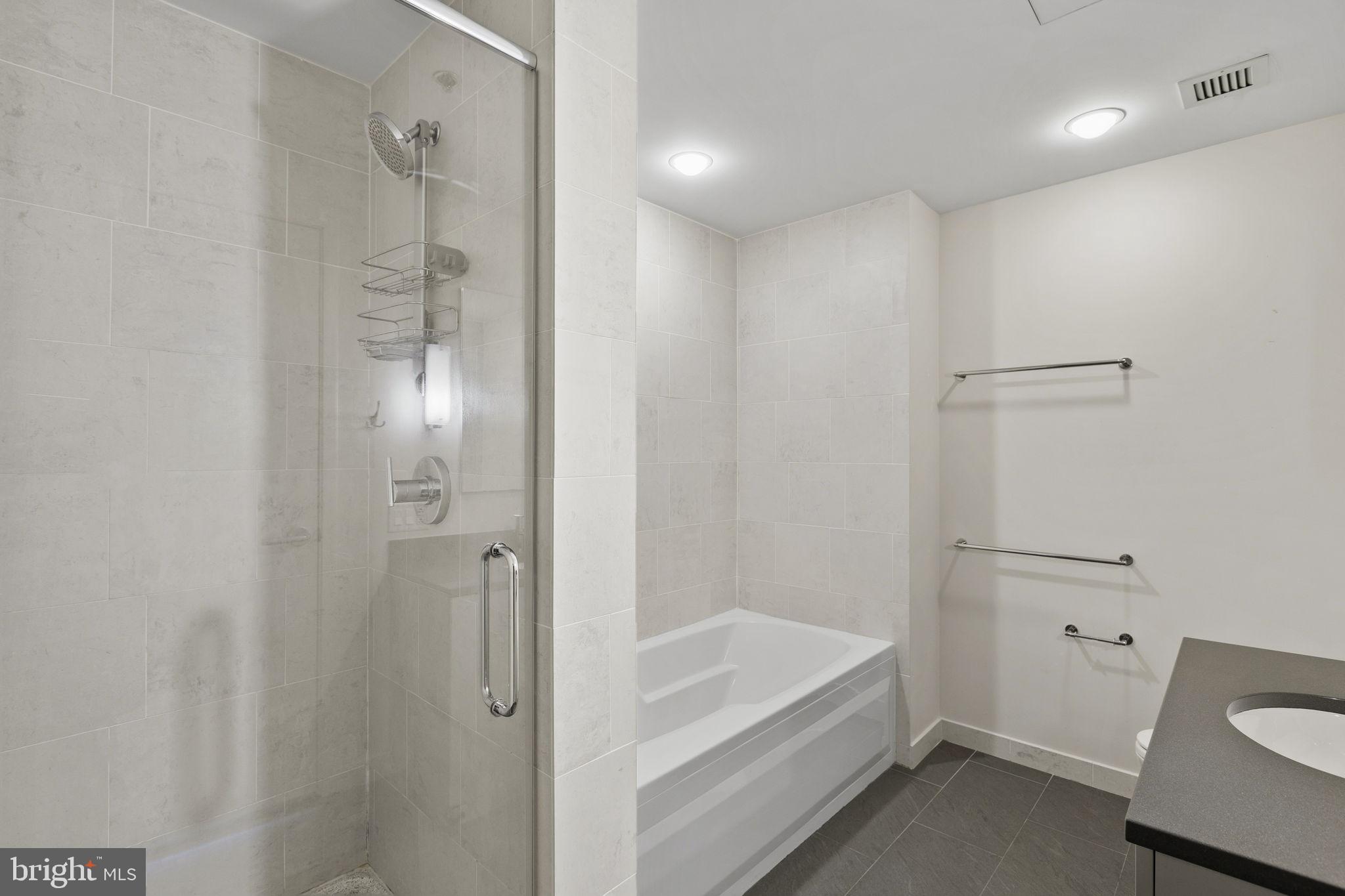 2101 MARKET STREET 00 805