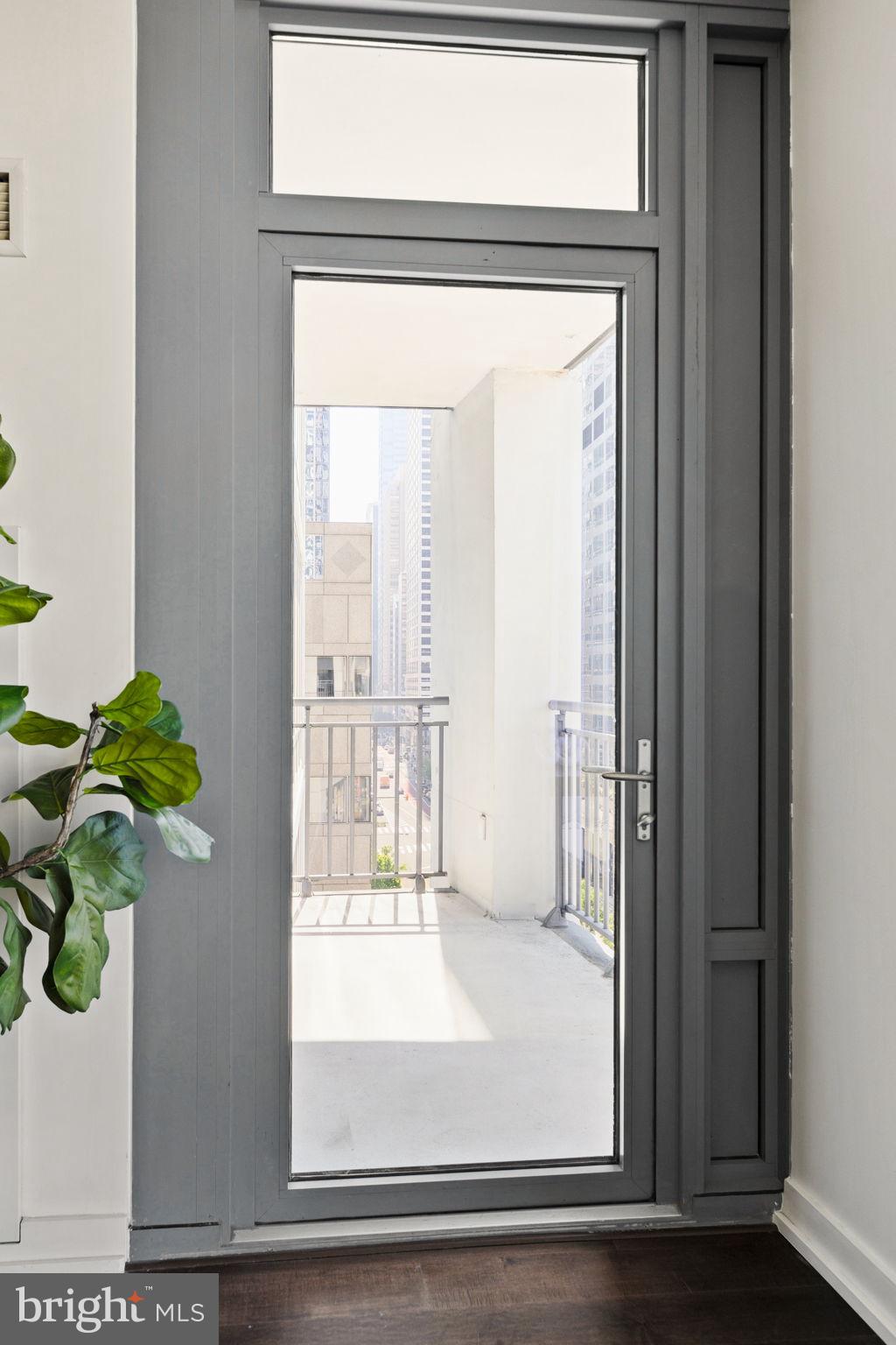 2101 MARKET STREET 00 805