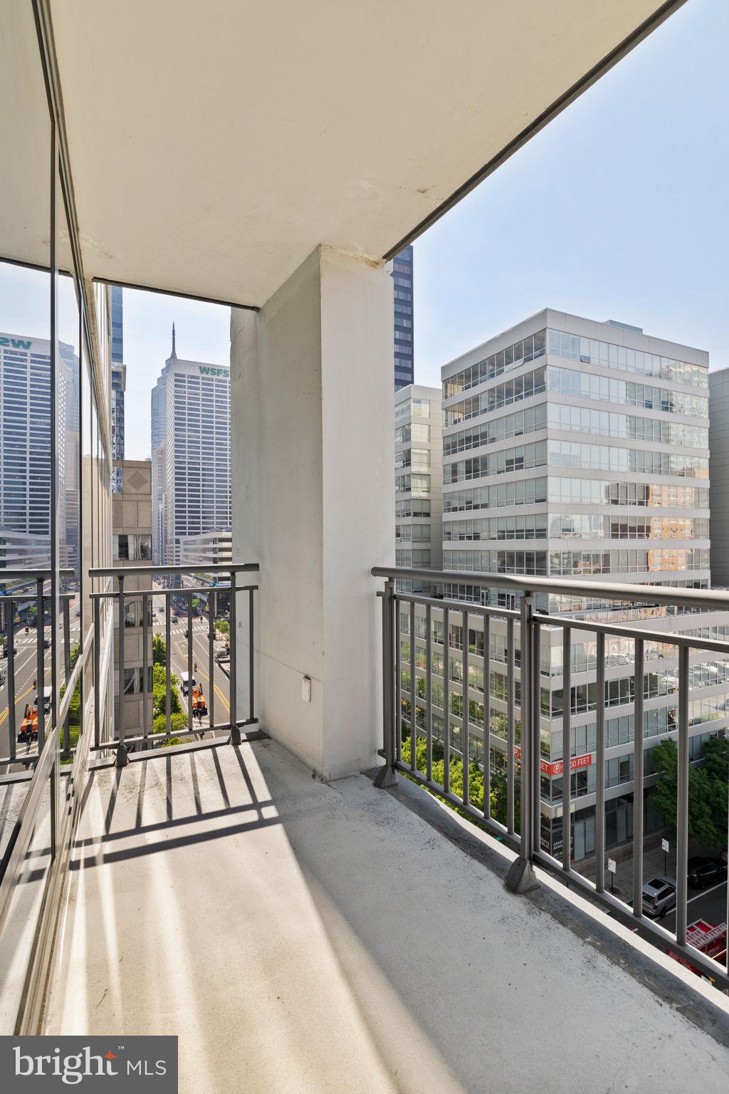 2101 MARKET STREET 00 805