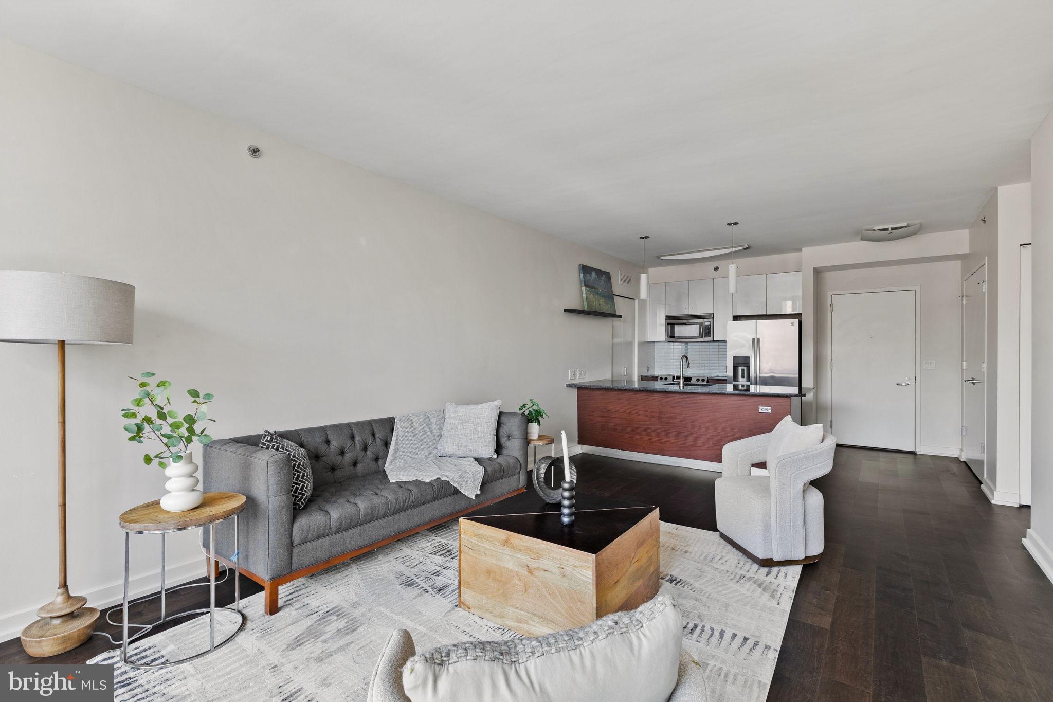 2101 MARKET STREET 00 805