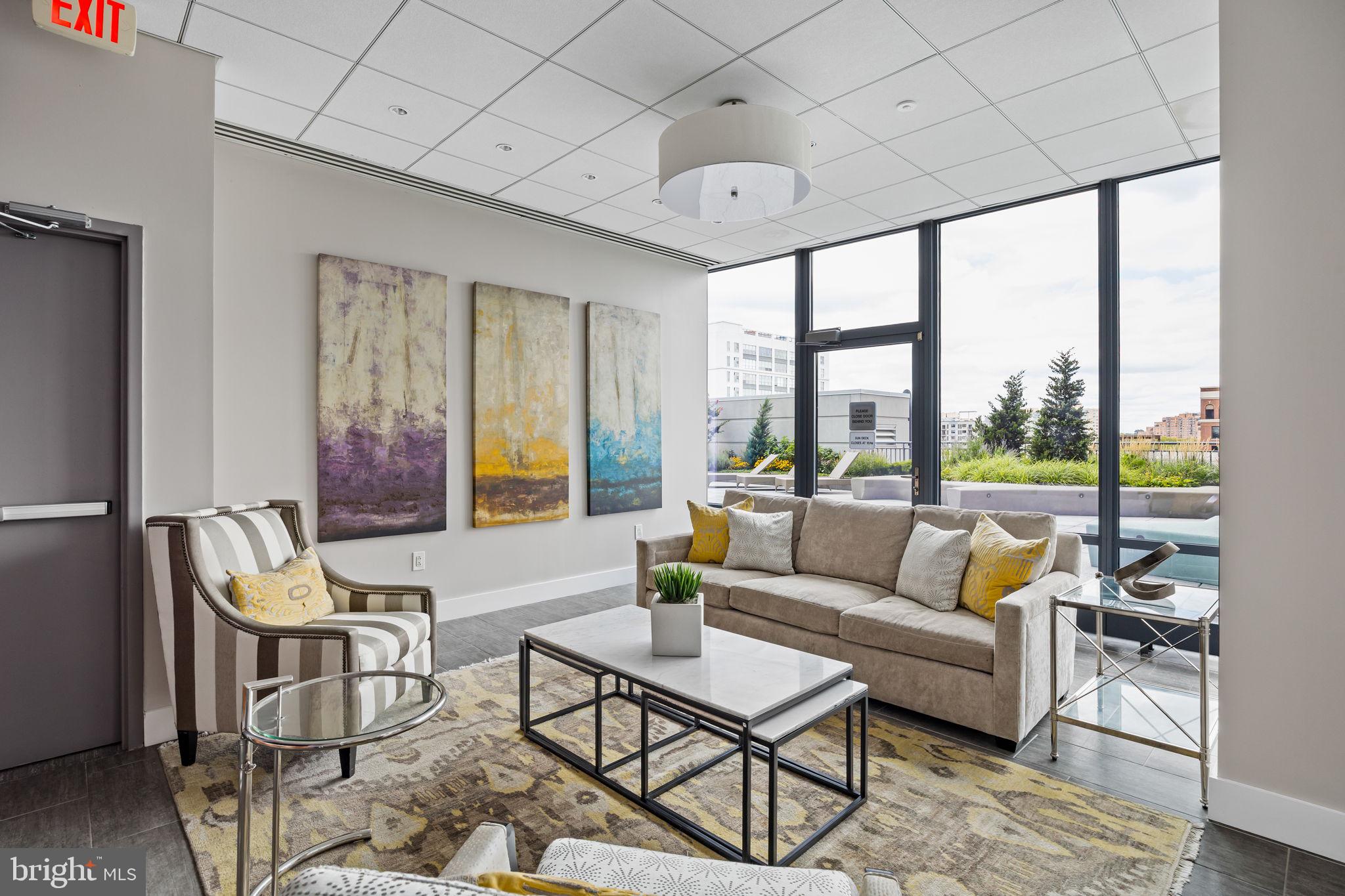 2101 MARKET STREET 00 805