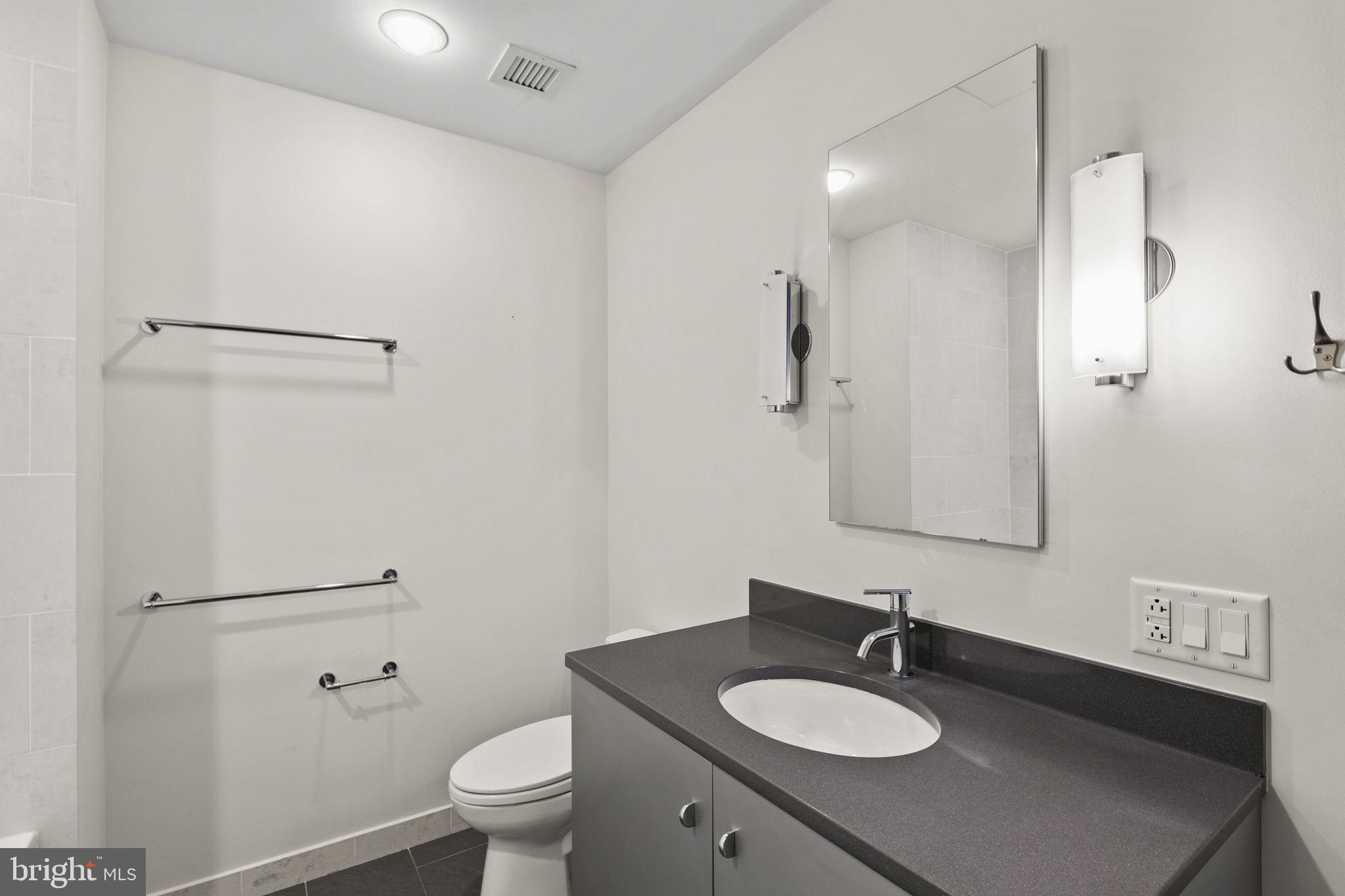 2101 MARKET STREET 00 805