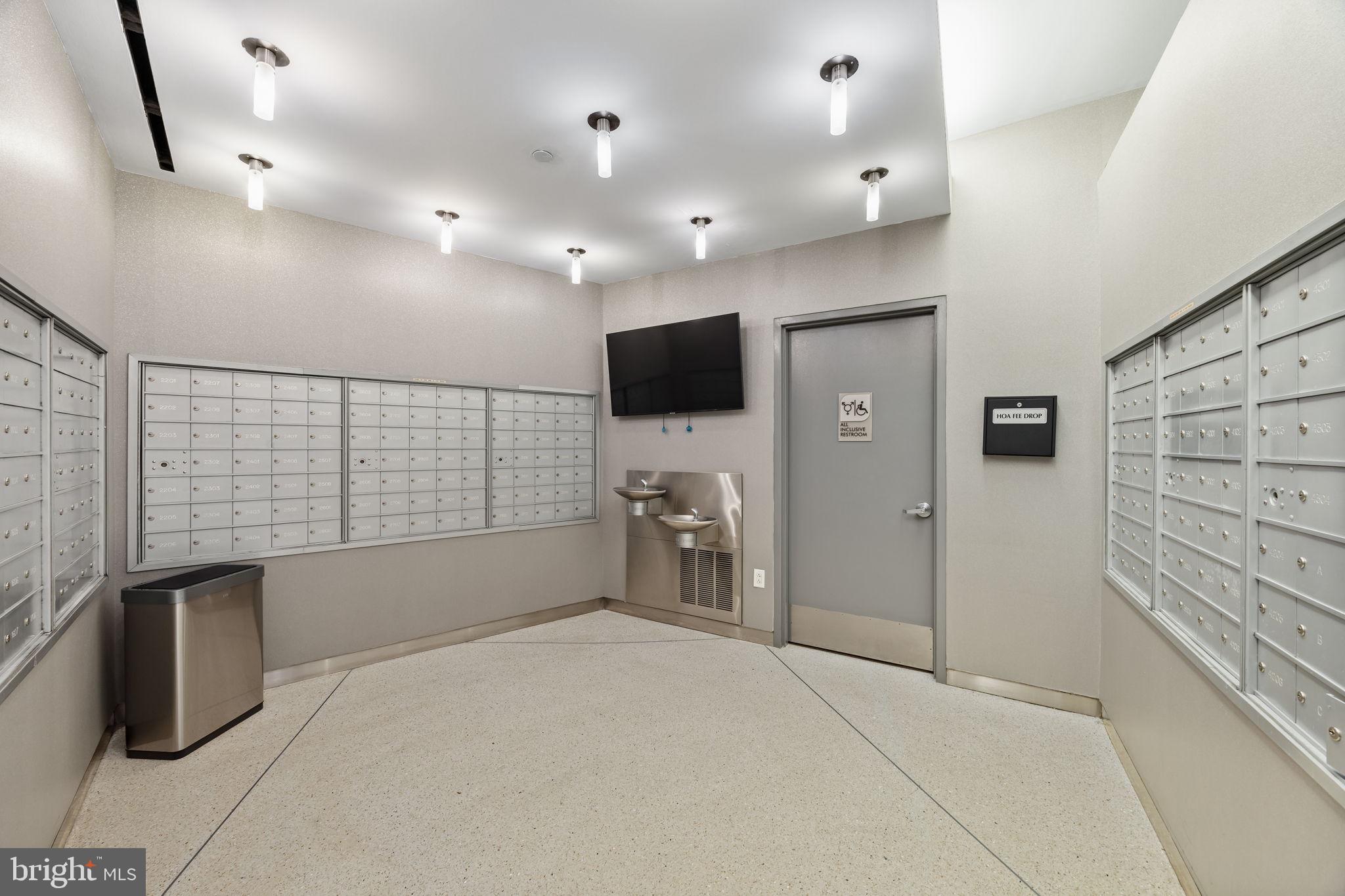 2101 MARKET STREET 00 805