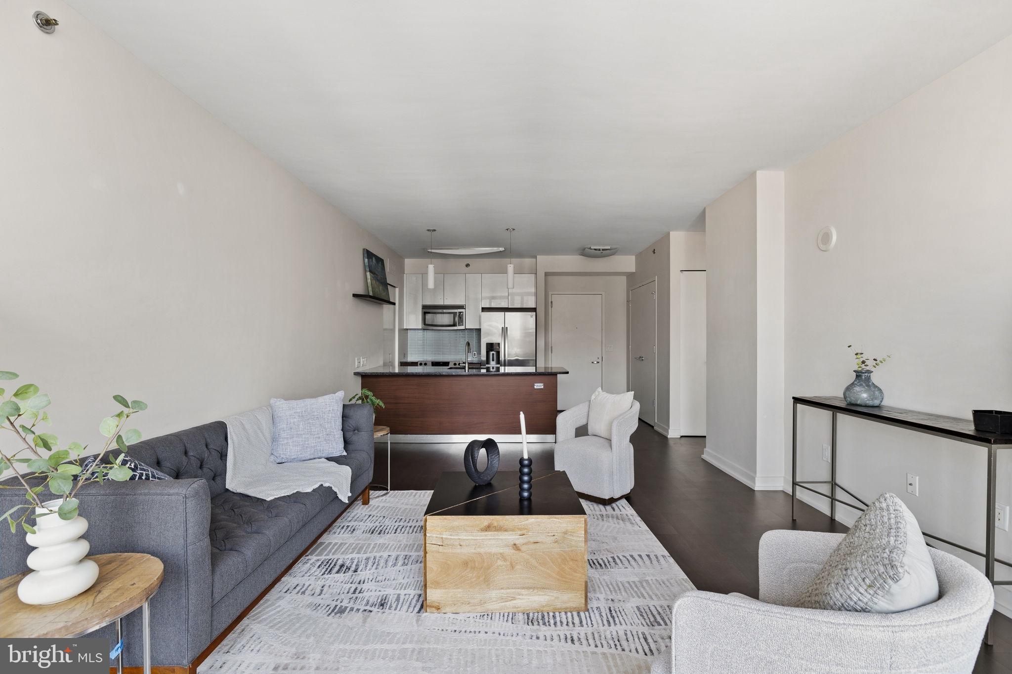 2101 MARKET STREET 00 805