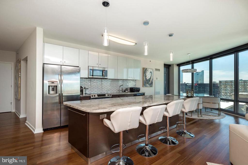 2101 MARKET STREET Unit: 1502