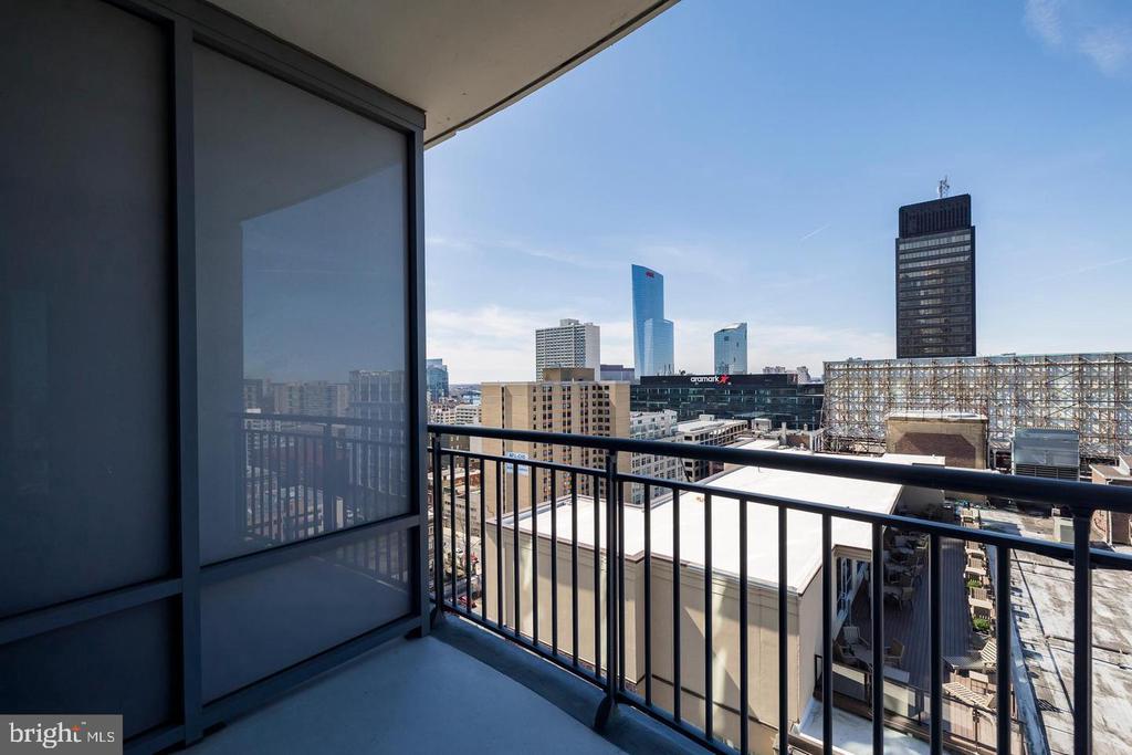 2101 MARKET STREET Unit: 1502