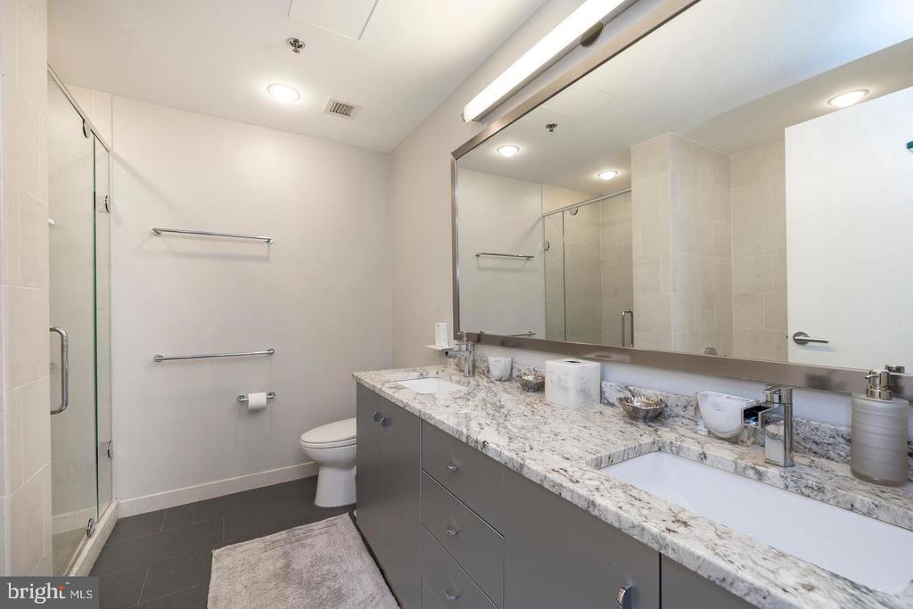 2101 MARKET STREET Unit: 1502