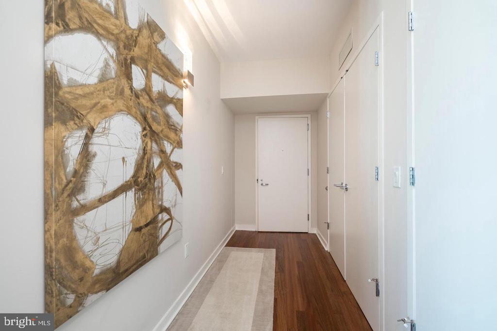 2101 MARKET STREET Unit: 1502
