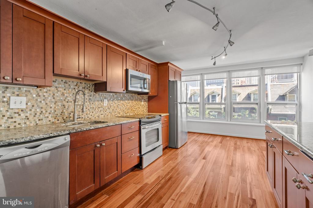 226 W RITTENHOUSE SQUARE Unit: 416