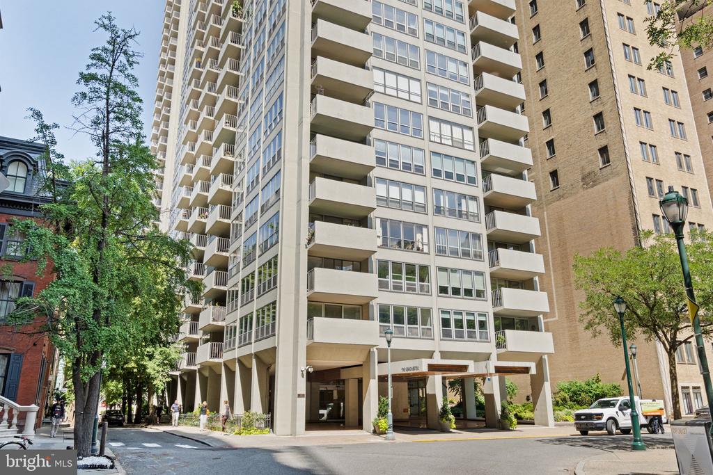 226 W RITTENHOUSE SQUARE Unit: 416