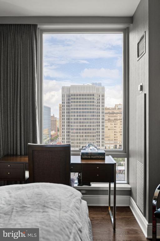 1414 S PENN SQUARE Unit: 15DC