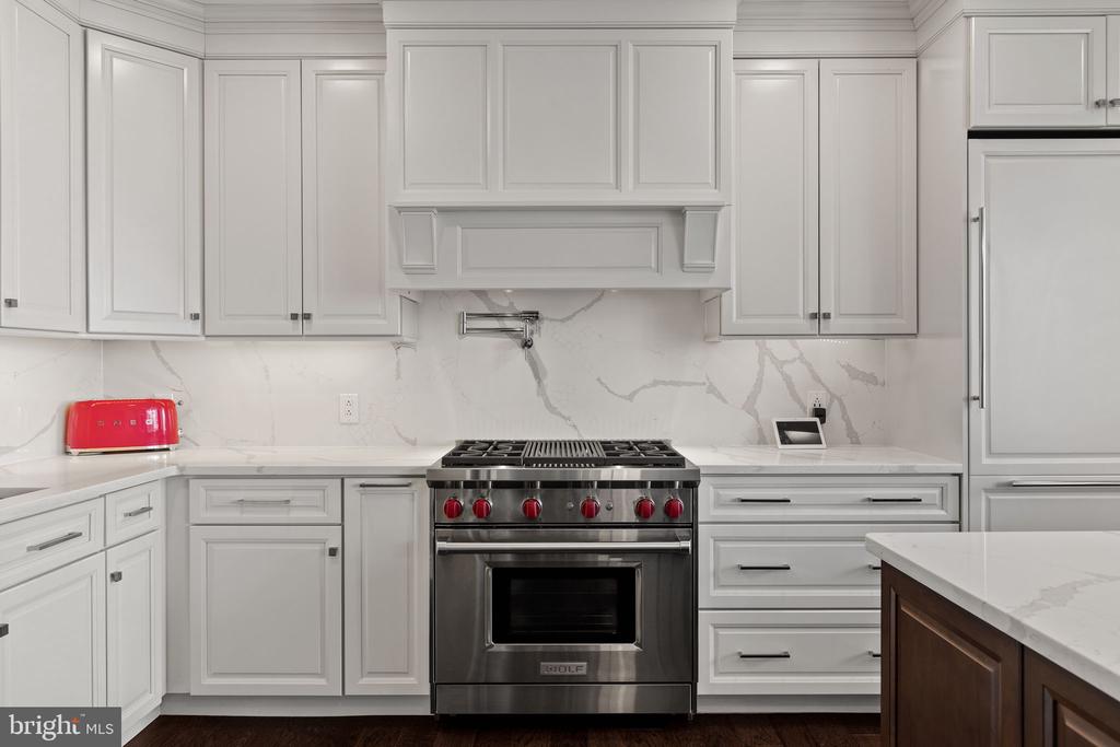 1414 S PENN SQUARE Unit: 15DC