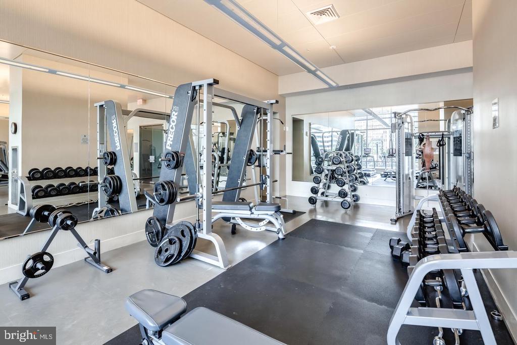 1414 S PENN SQUARE Unit: 15DC