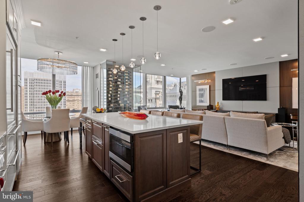 1414 S PENN SQUARE Unit: 15DC