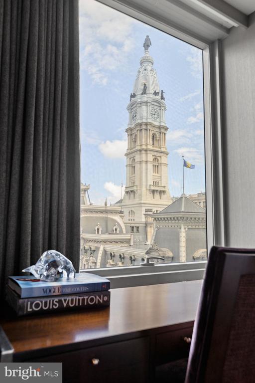 1414 S PENN SQUARE Unit: 15DC