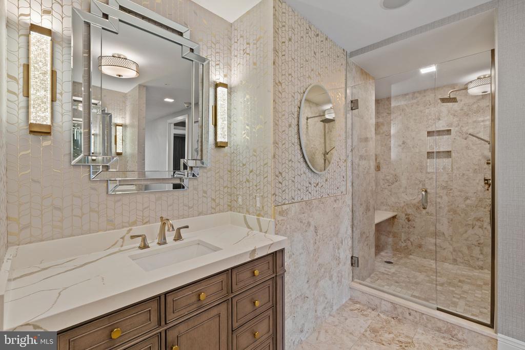 1414 S PENN SQUARE Unit: 15DC