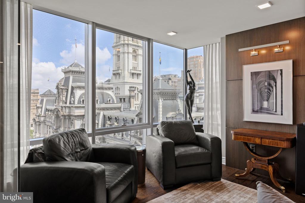 1414 S PENN SQUARE Unit: 15DC