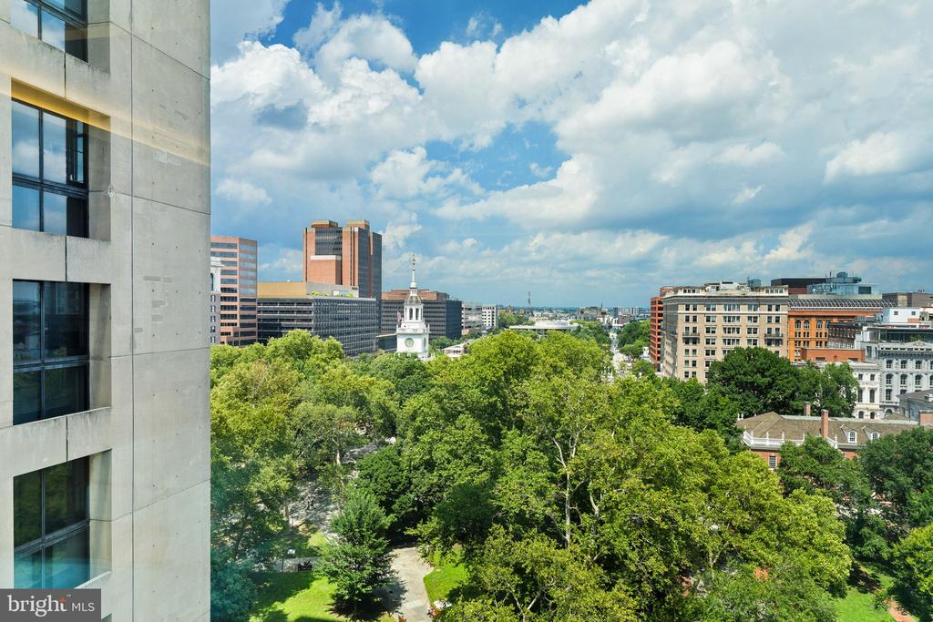 500 WALNUT STREET Unit: 1101/02