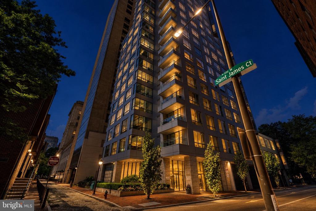 500 WALNUT STREET Unit: 1101/02