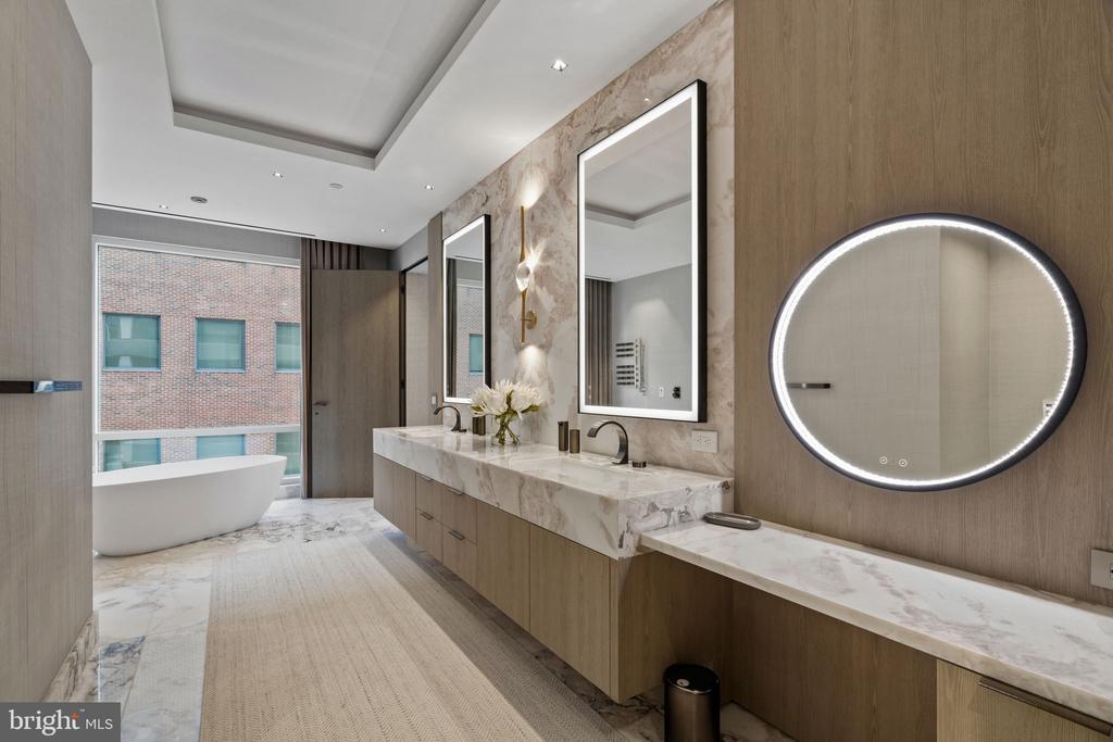 500 WALNUT STREET Unit: 1101/02