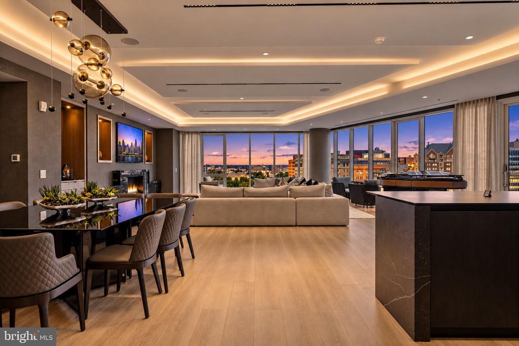 500 WALNUT STREET Unit: 1101/02