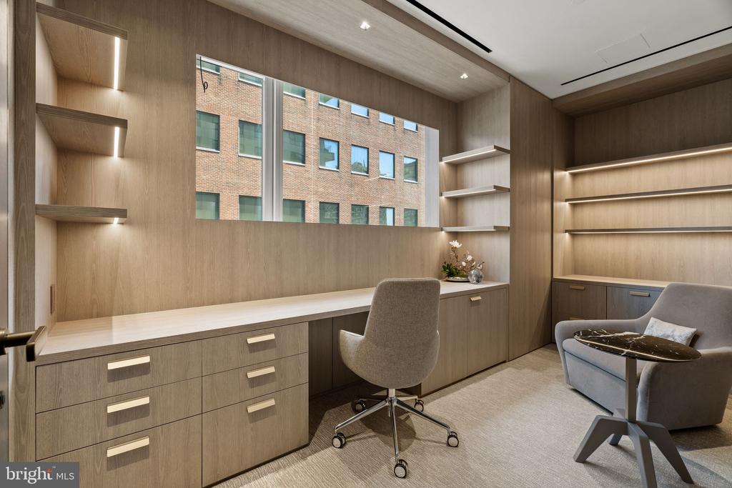 500 WALNUT STREET Unit: 1101/02