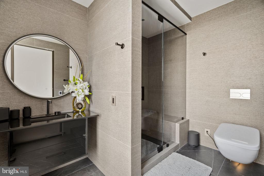 500 WALNUT STREET Unit: 1101/02