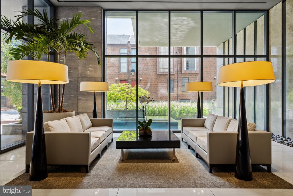 500 WALNUT STREET Unit: 1101/02