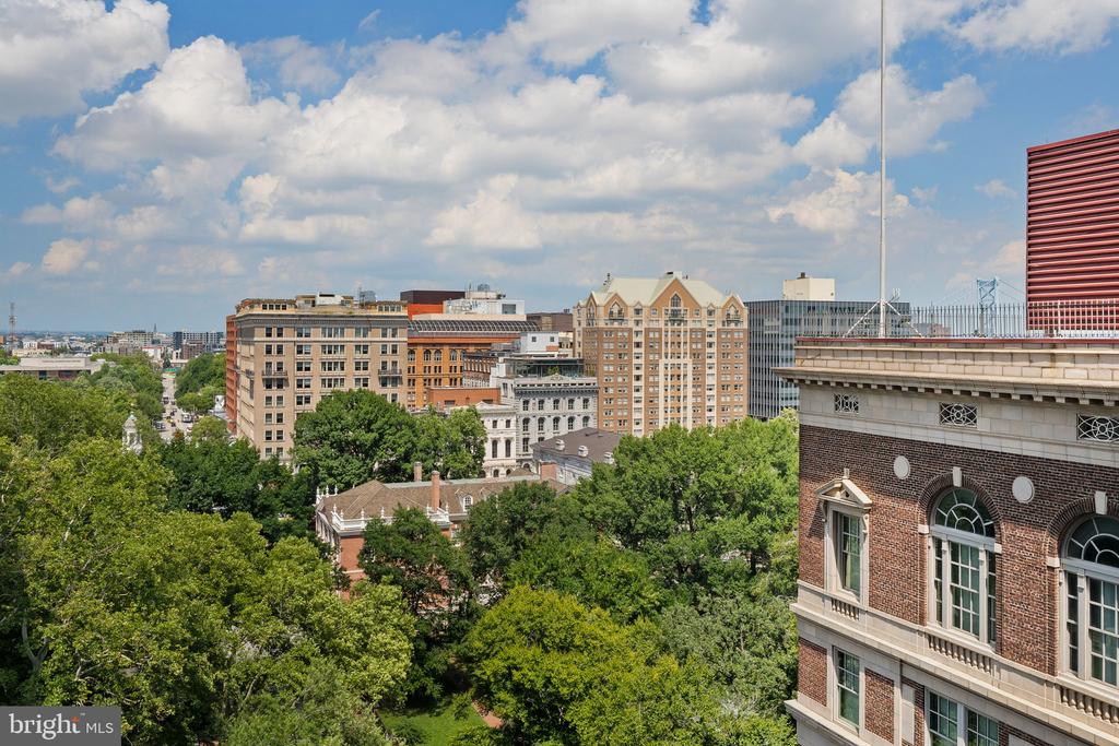 500 WALNUT STREET Unit: 1101/02