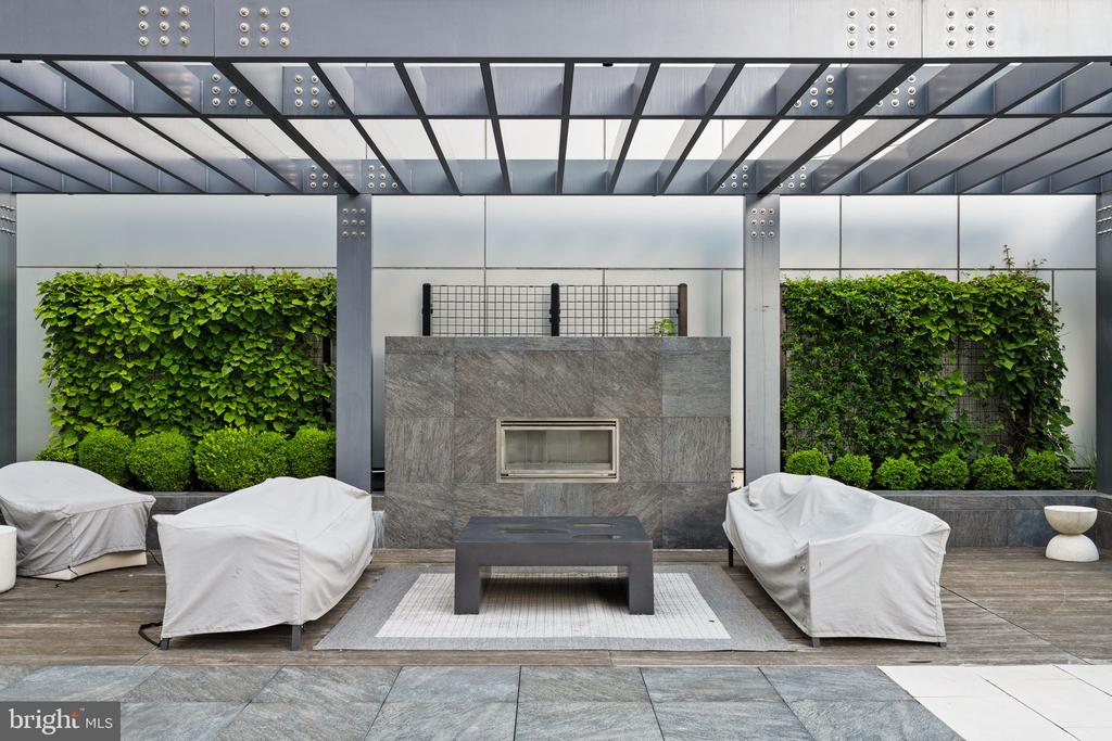 500 WALNUT STREET Unit: 1101/02