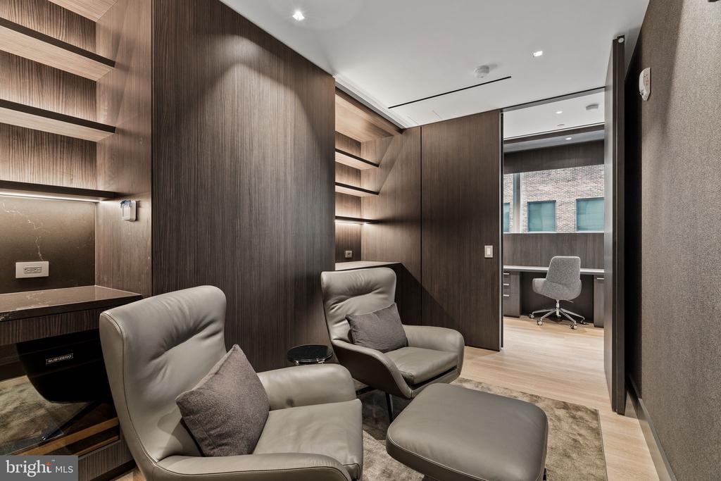 500 WALNUT STREET Unit: 1101/02