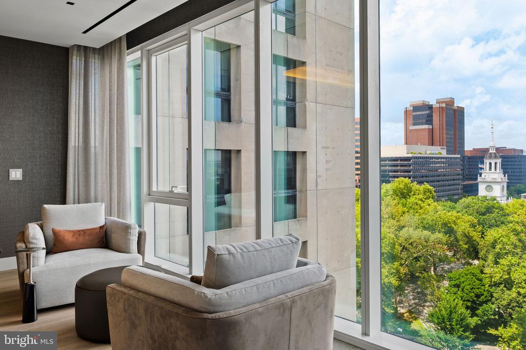 500 WALNUT STREET Unit: 1101/02